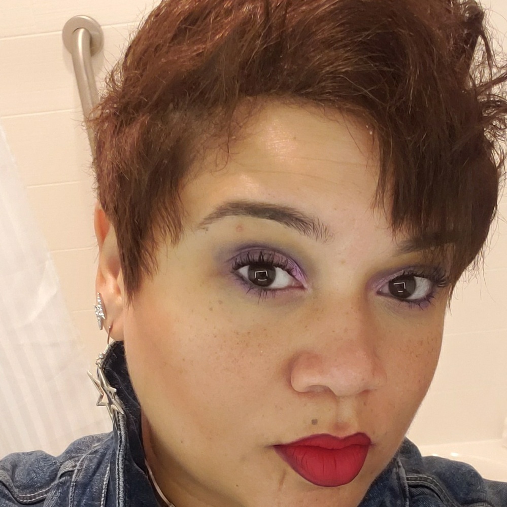 Meet your Posher, Tabitha